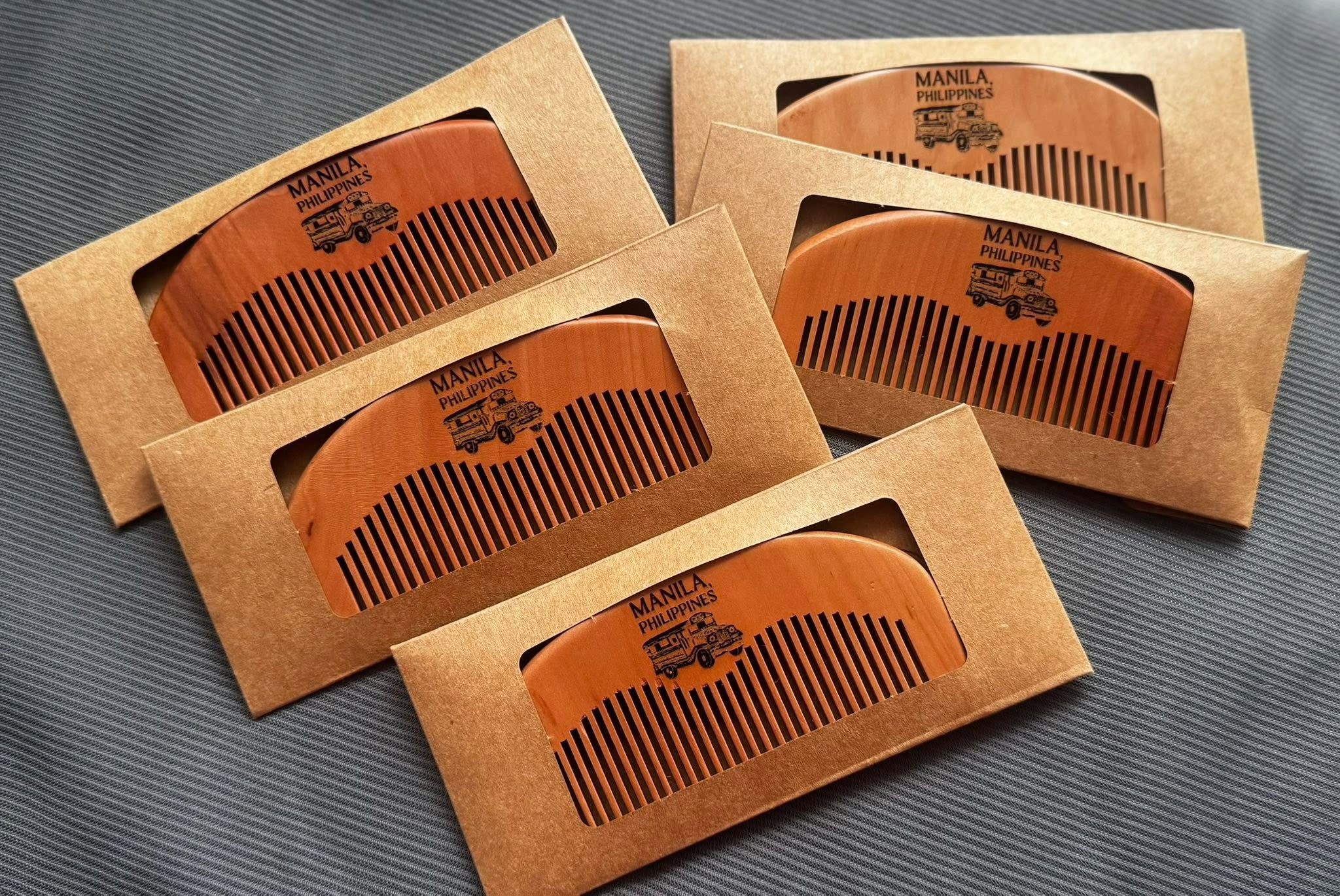 10pcs Jeepney Manila Comb with packaging